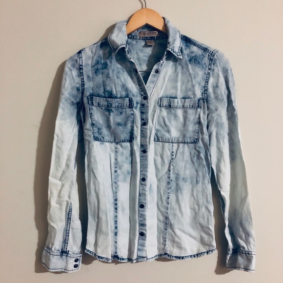 GUESS | Classic Denim Style Button-up Shirt | - Picture 1 of 4